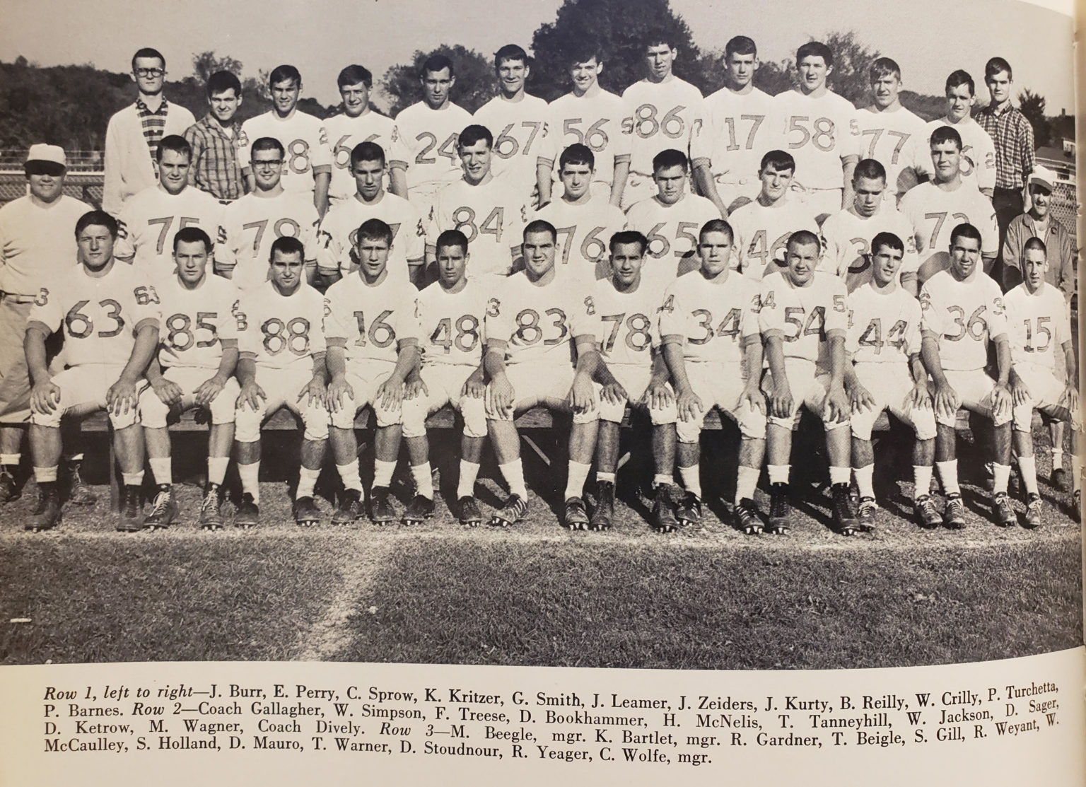 1965-football-team-honored-hasd-alumni-association